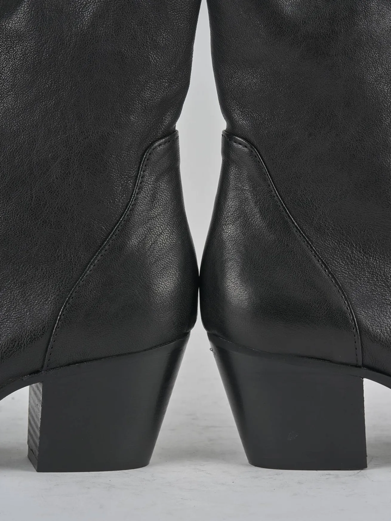 Stivaletti tacco 7cm pelle nero