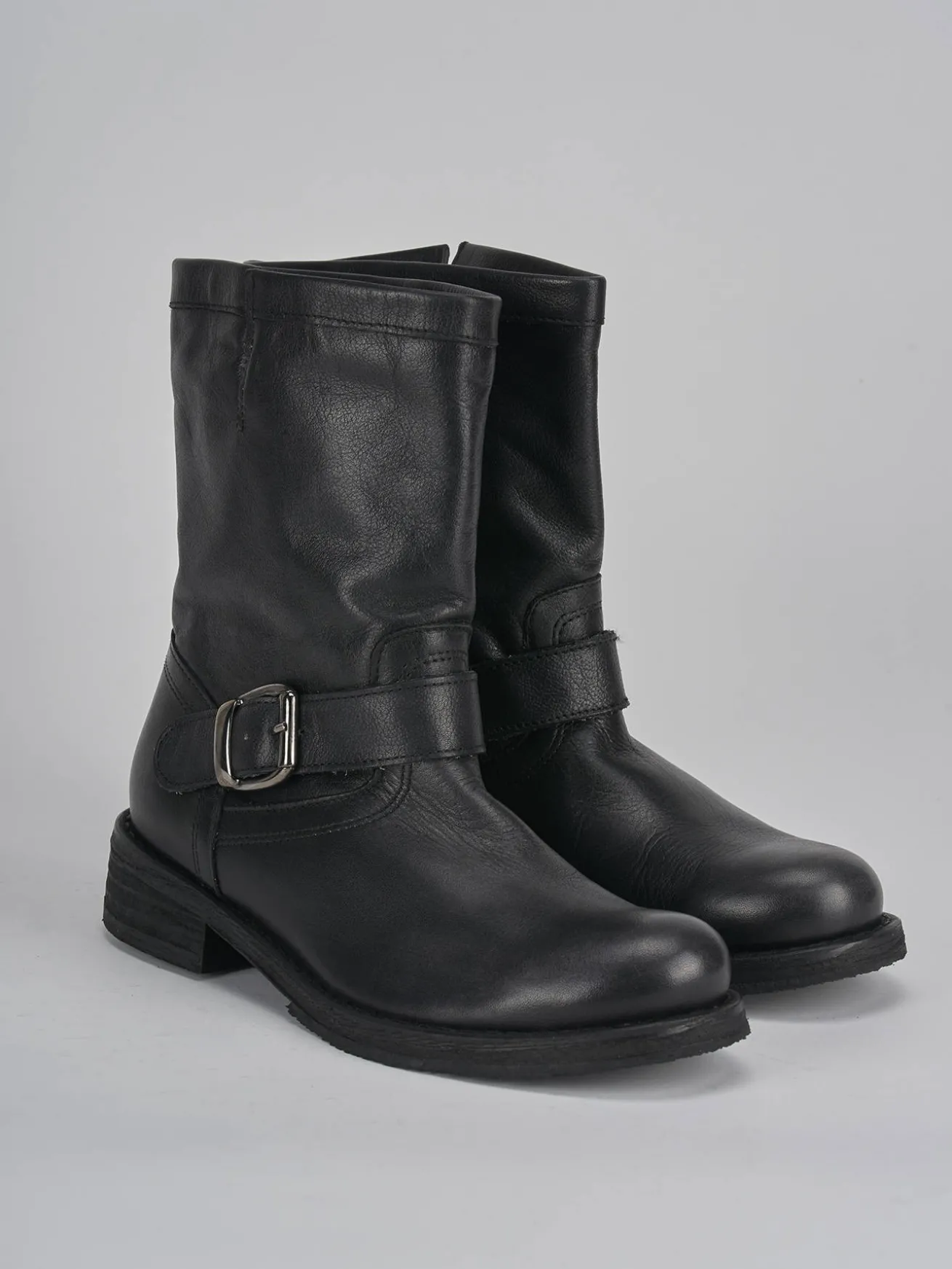 Stivaletti tacco 2cm pelle nero