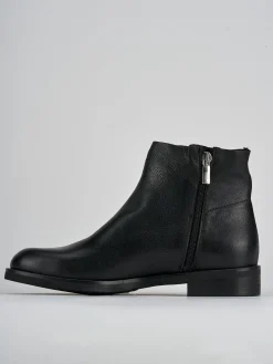 Stivaletti tacco 2cm pelle nero