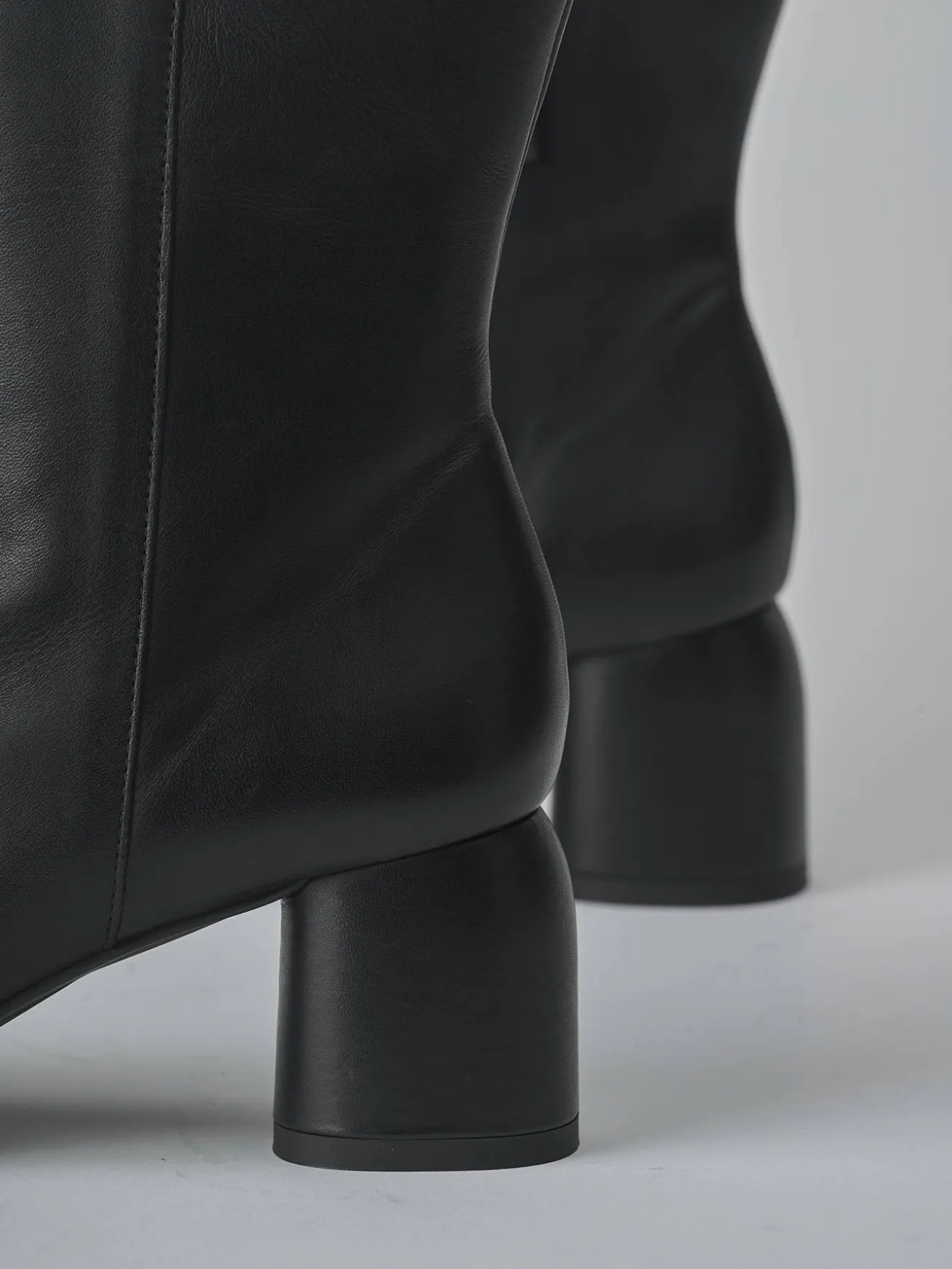 Stivaletti tacco 6cm pelle nero