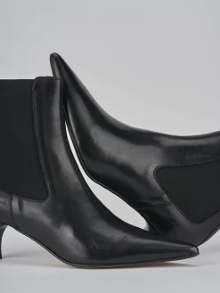 Stivaletti tacco 5cm pelle nero