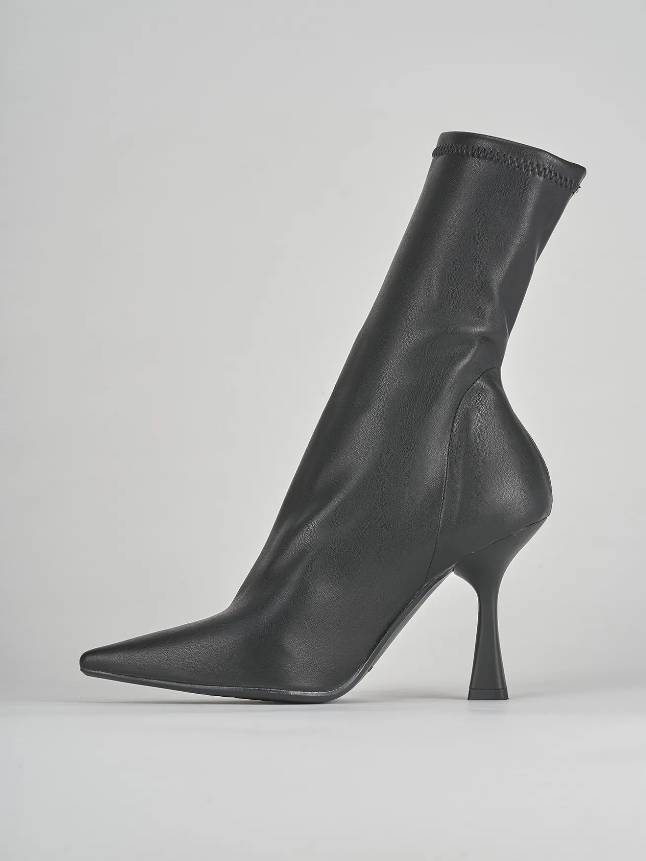 Stivaletti tacco 9cm pelle nero