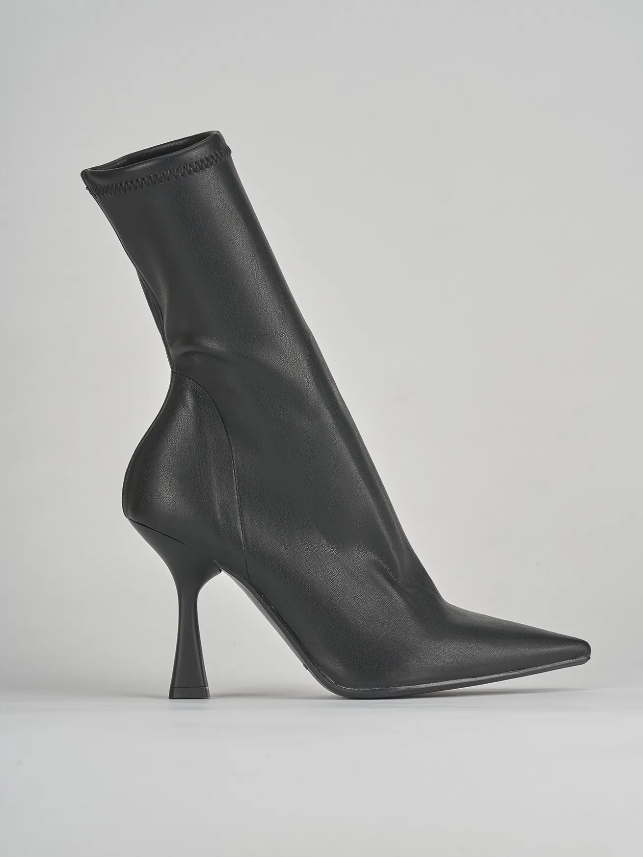Stivaletti tacco 9cm pelle nero