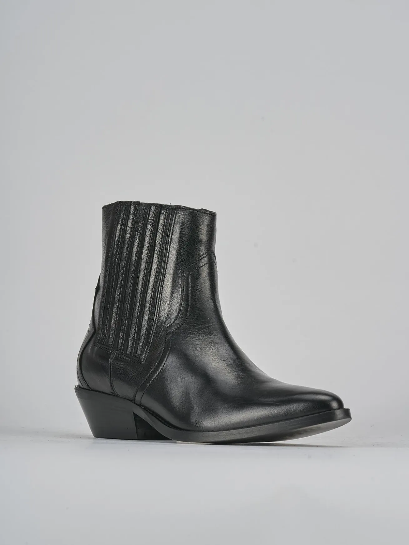 Stivaletti tacco 4cm pelle nero