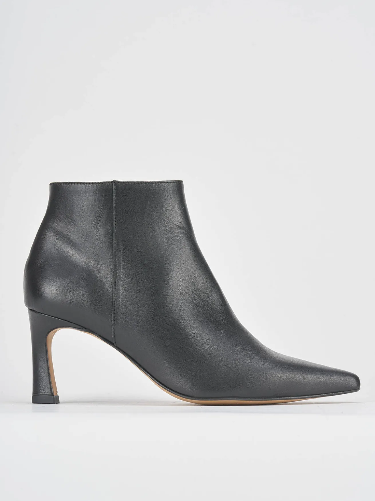 Stivaletti tacco 8cm pelle nero