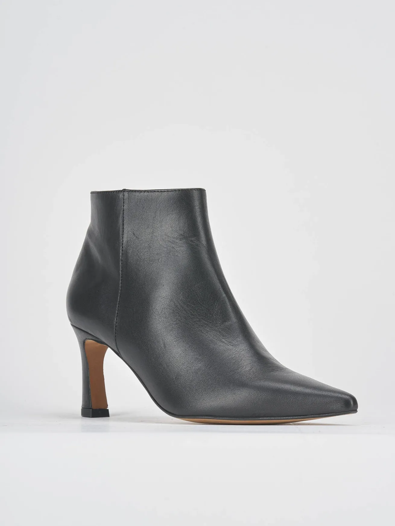 Stivaletti tacco 8cm pelle nero