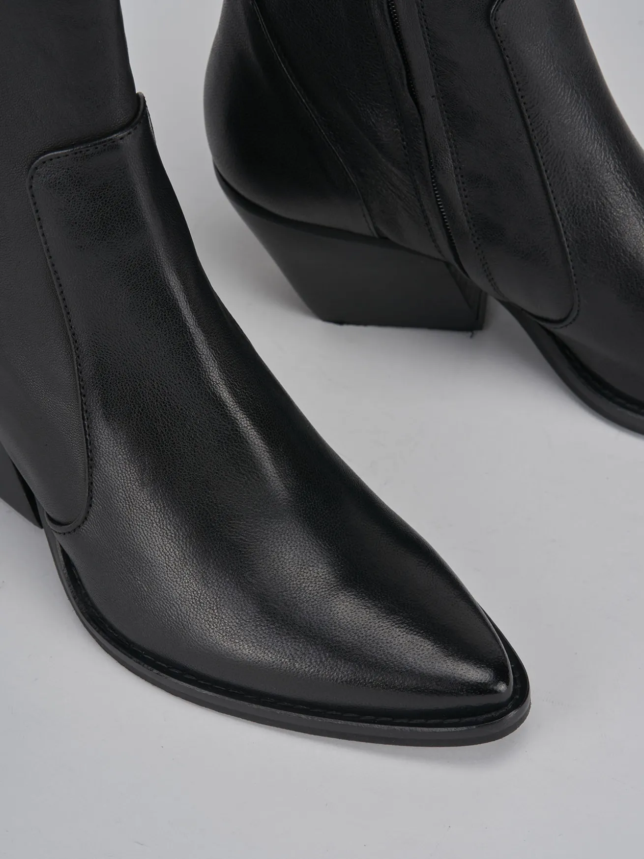 Stivaletti tacco 7cm pelle nero