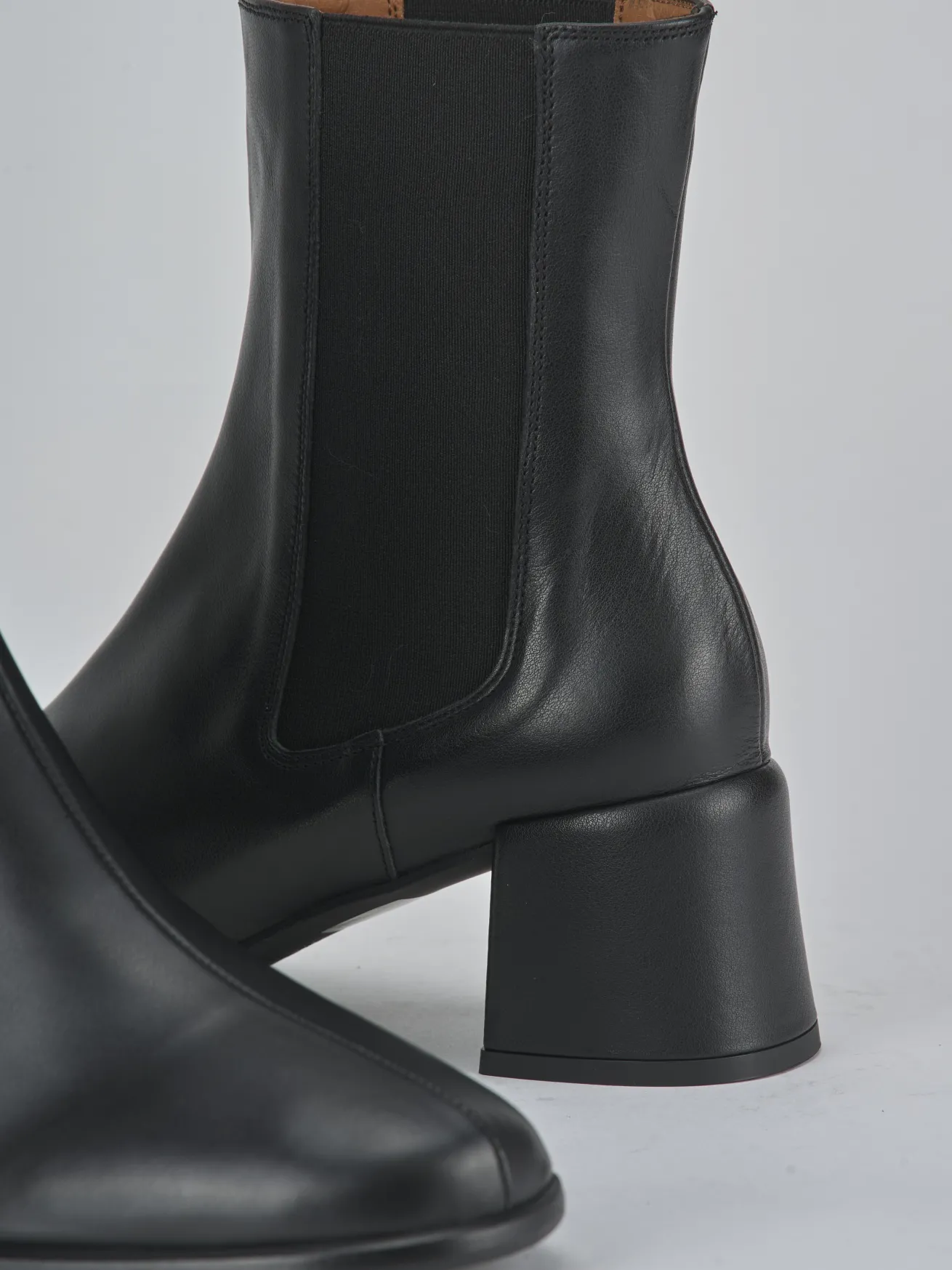 Stivaletti tacco 5cm pelle nero