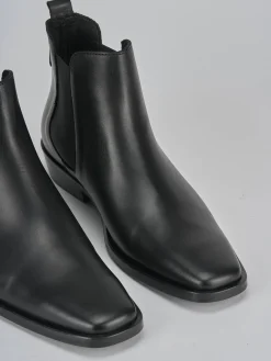 Stivaletti tacco 2cm pelle nero