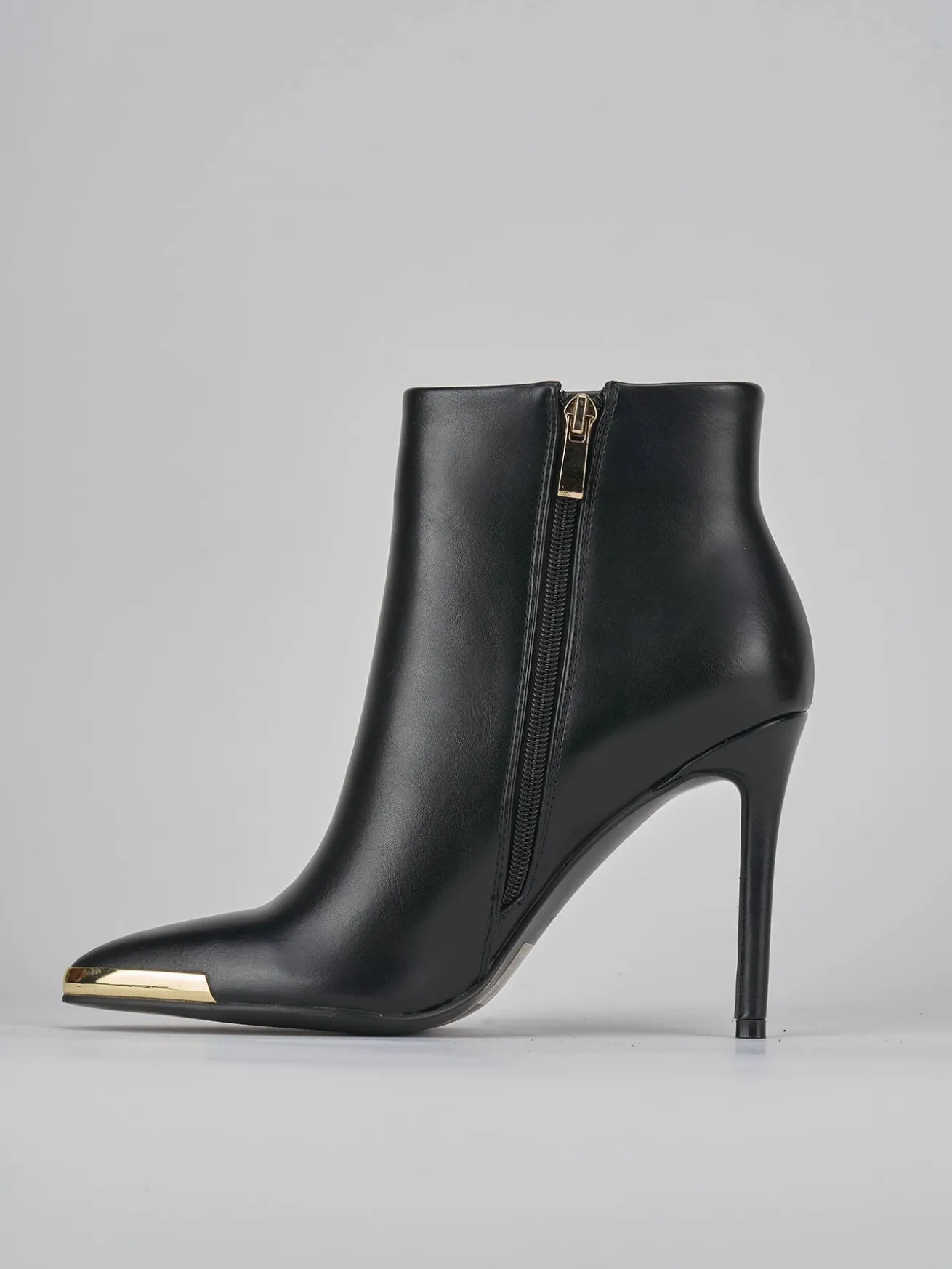 Stivaletti tacco 7cm pelle nero