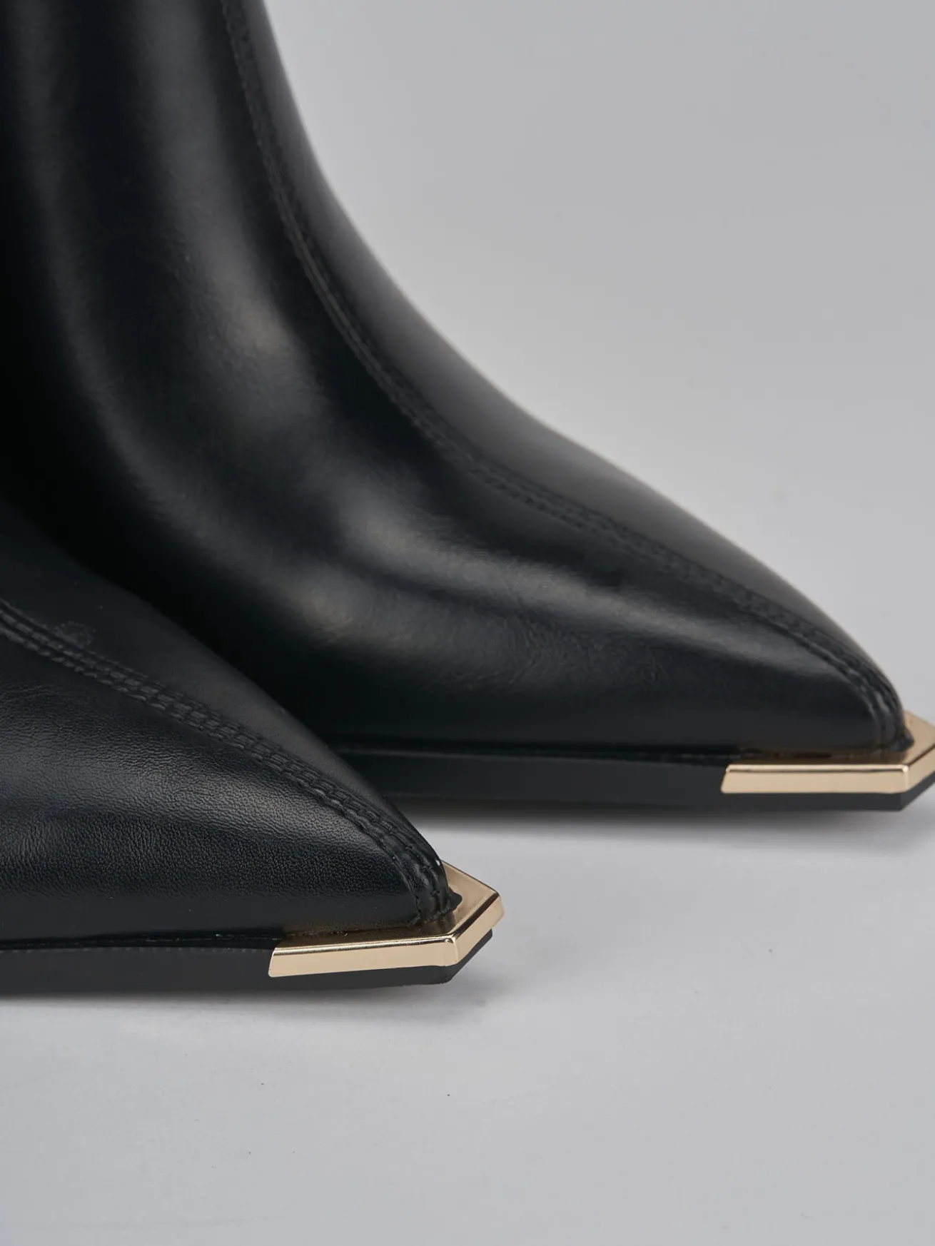 Stivaletti tacco 8cm pelle nero