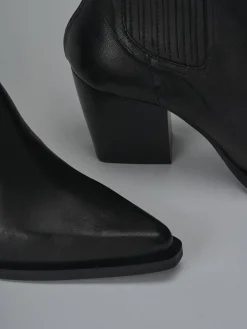 Stivaletti tacco 8cm pelle nero