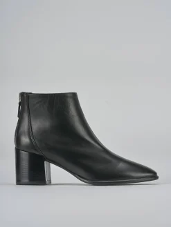 Stivaletti tacco 5cm pelle nero