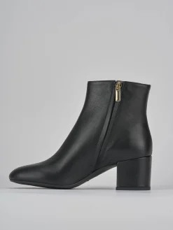 Stivaletti tacco 6cm pelle nero