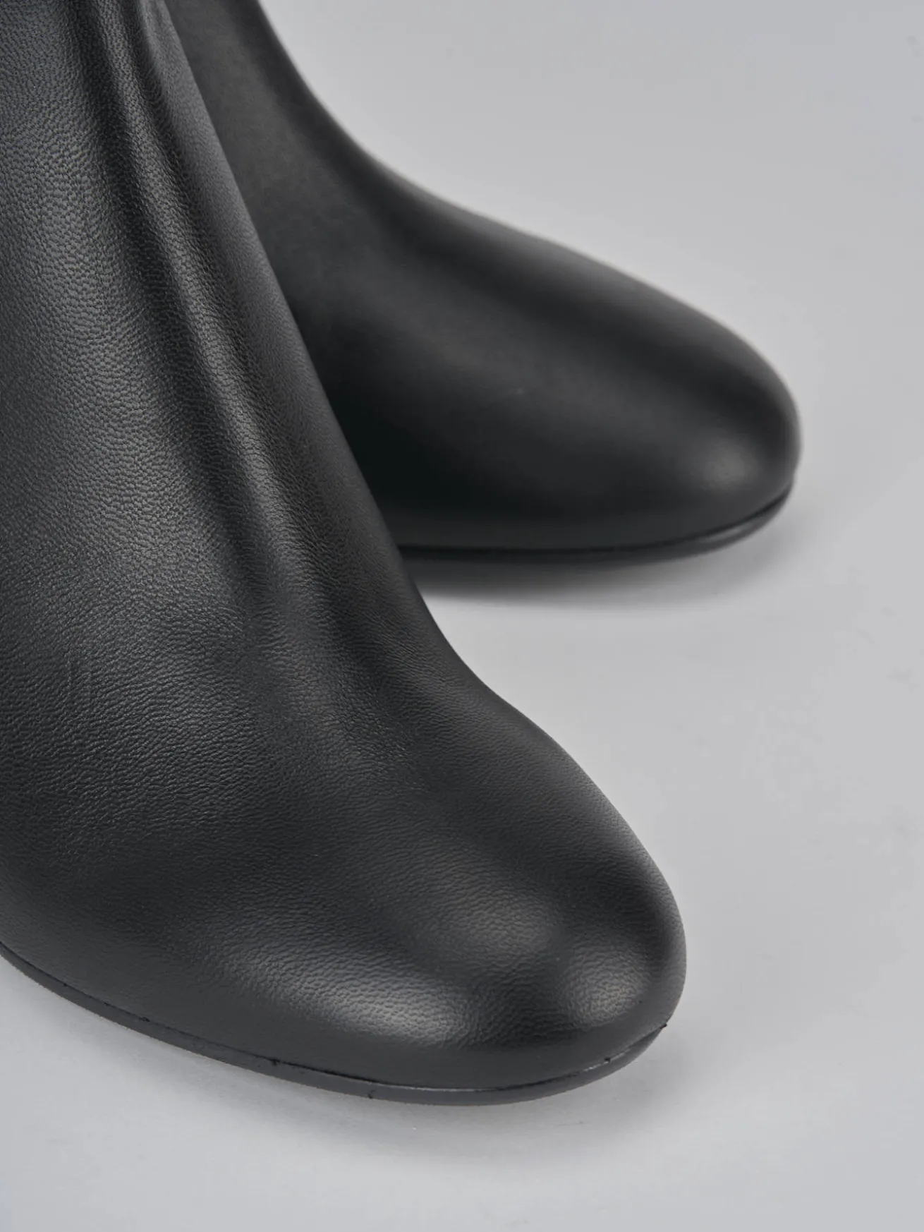 Stivaletti tacco 6cm pelle nero