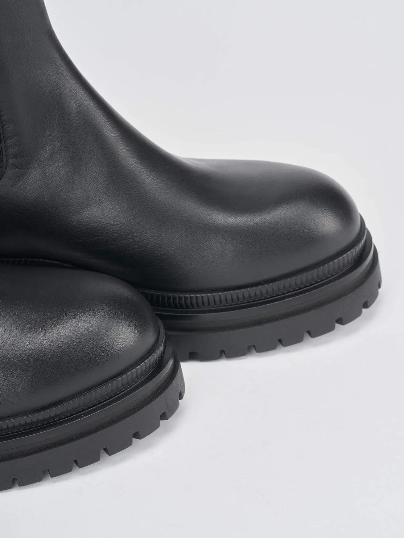 Stivaletti tacco 3cm pelle nero