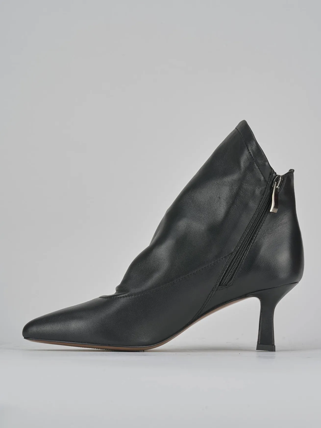 Stivaletti tacco 5cm pelle nero