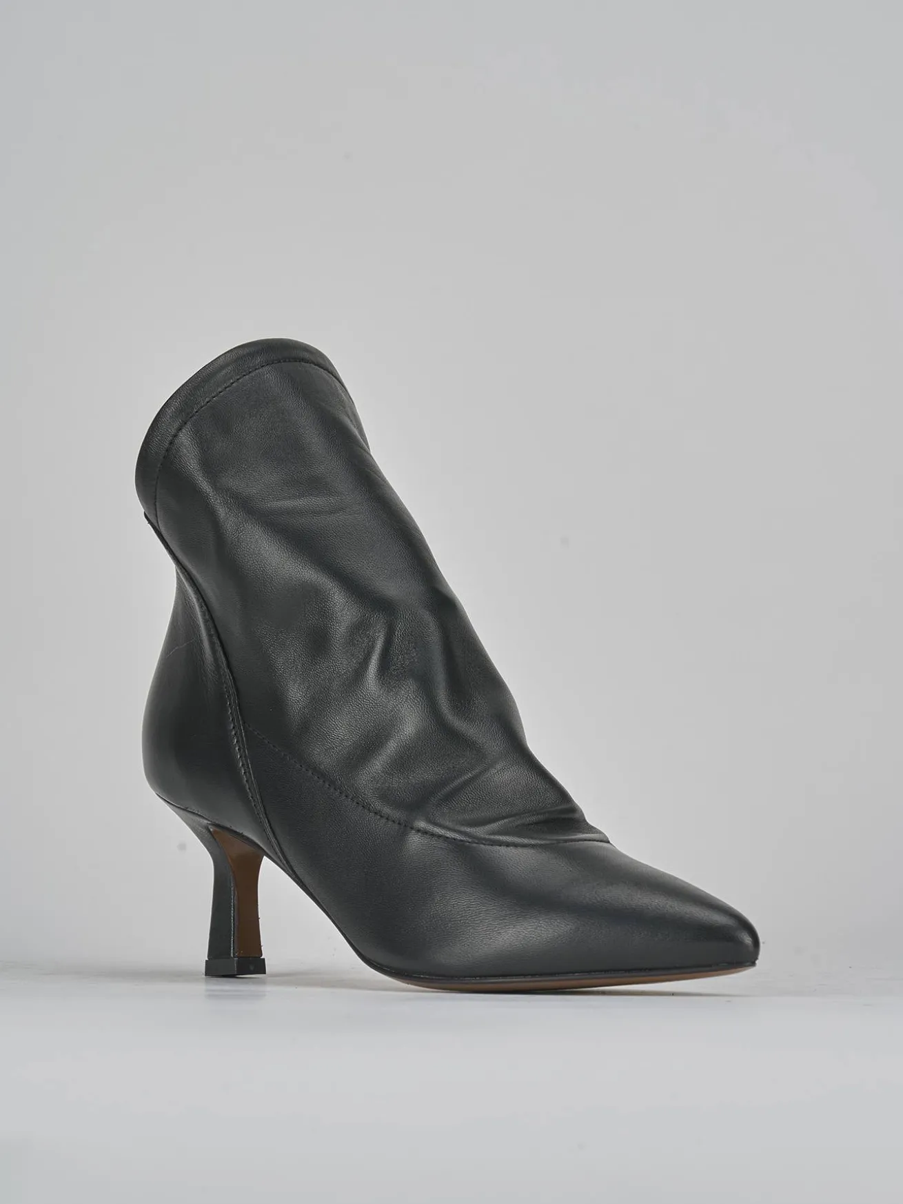 Stivaletti tacco 5cm pelle nero