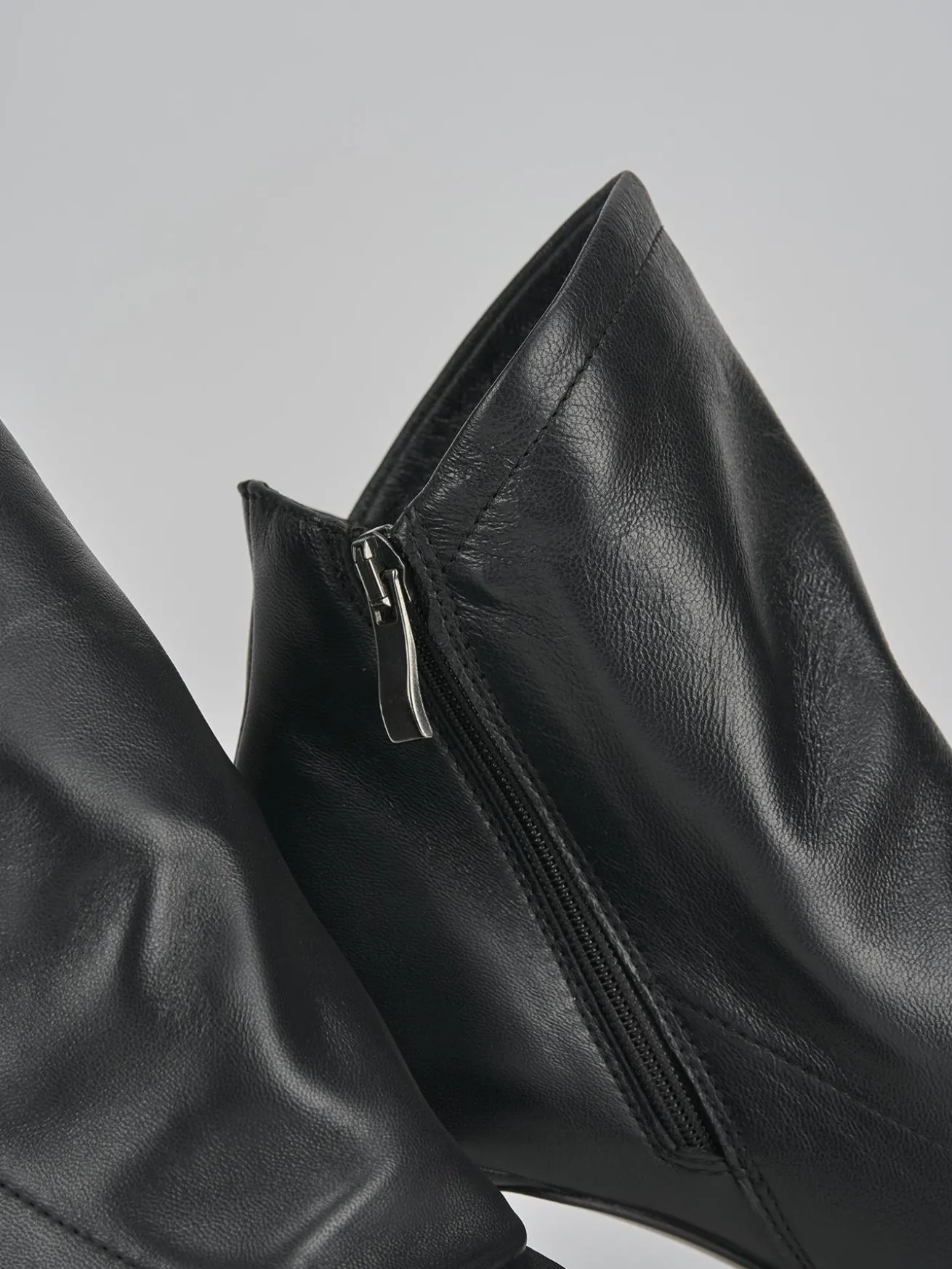 Stivaletti tacco 5cm pelle nero