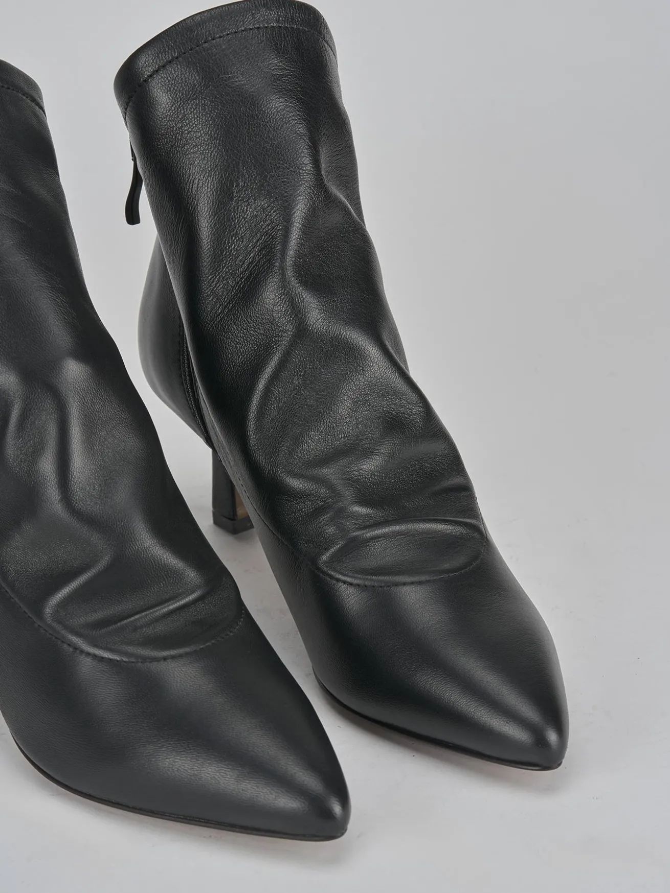 Stivaletti tacco 5cm pelle nero