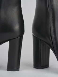 Stivaletti tacco 8cm pelle nero