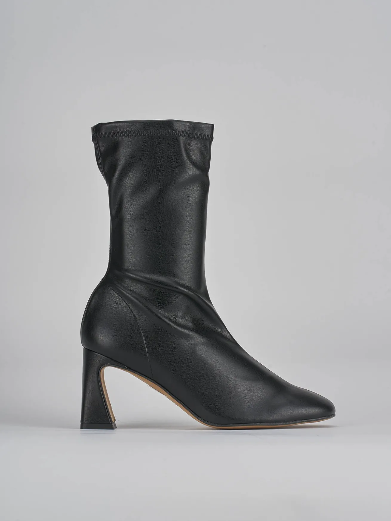 Stivaletti tacco 8cm pelle nero