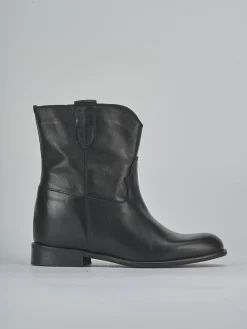 Stivaletti tacco 2cm pelle nero