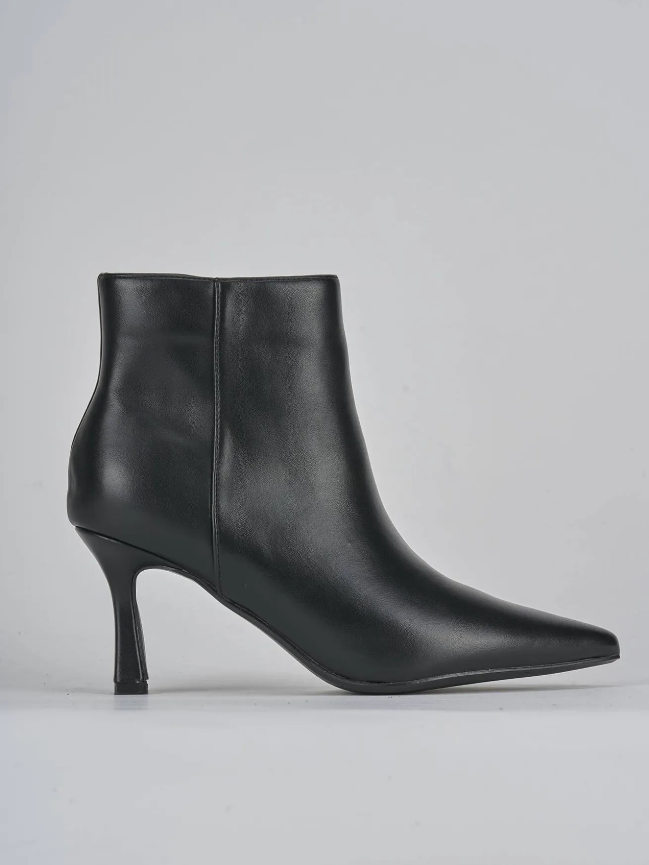 Stivaletti tacco 9cm pelle nero