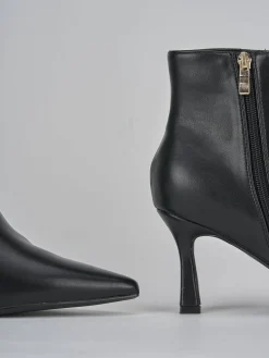 Stivaletti tacco 9cm pelle nero