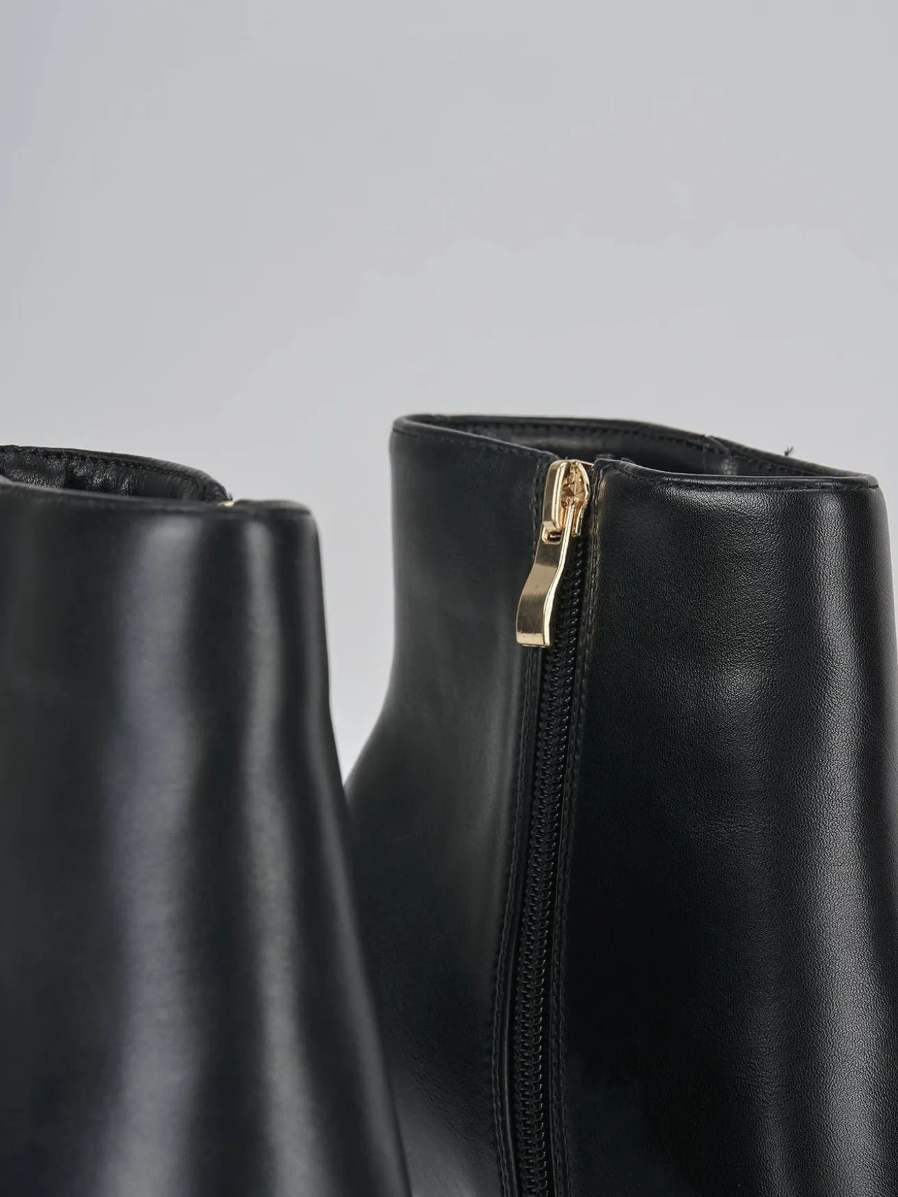 Stivaletti tacco 9cm pelle nero