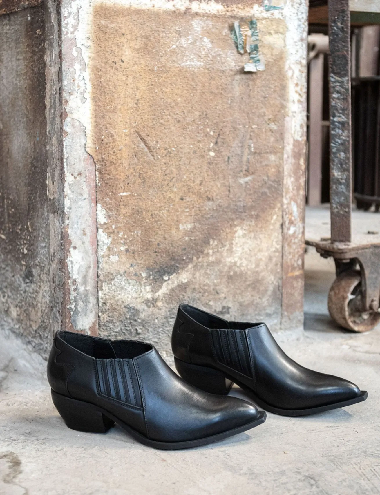 Stivaletti tacco 5cm pelle nero