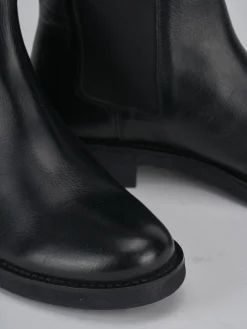 Stivaletti tacco 1cm pelle nero