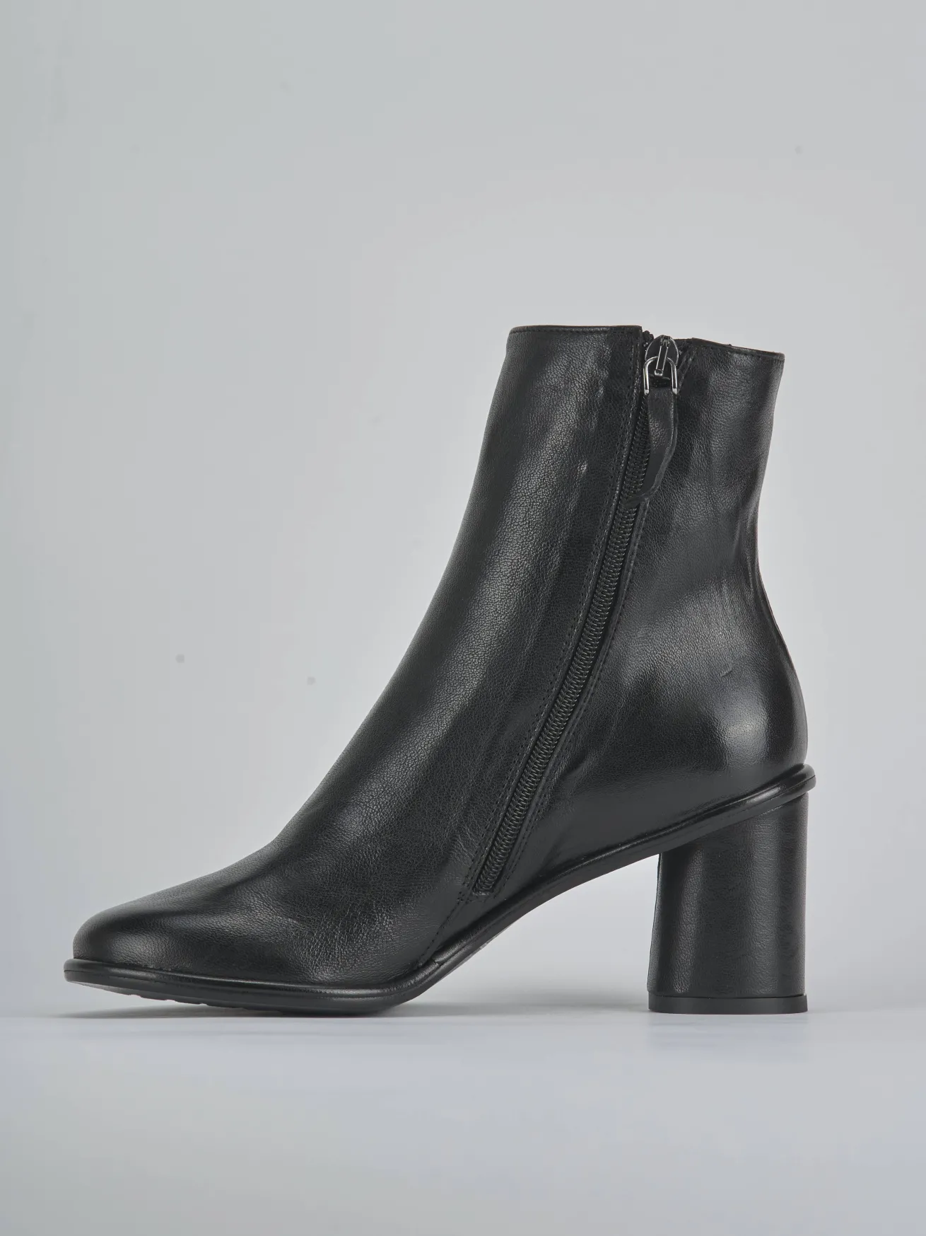 Stivaletti tacco 6cm pelle nero