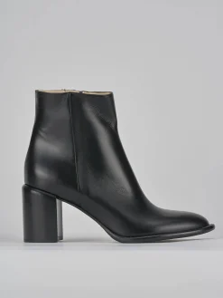 Stivaletti tacco 7cm pelle nero
