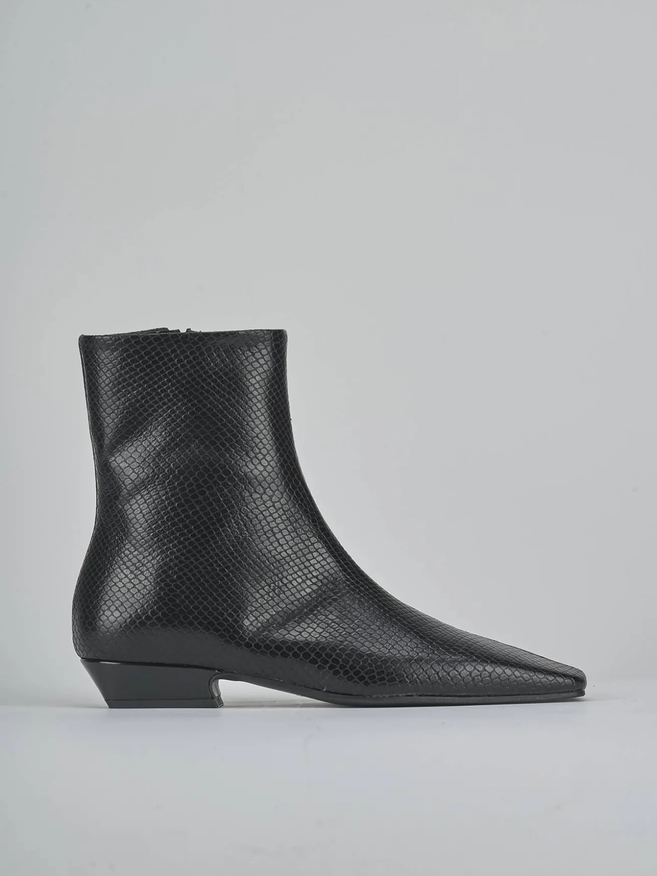 Stivaletti tacco 3cm pitone nero