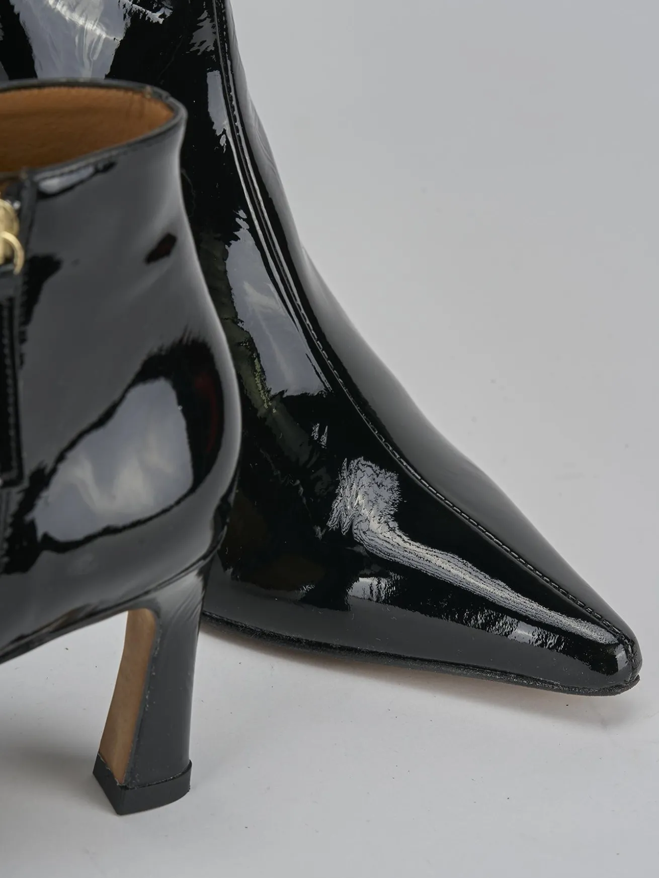 Stivaletti tacco 7cm vernice nero