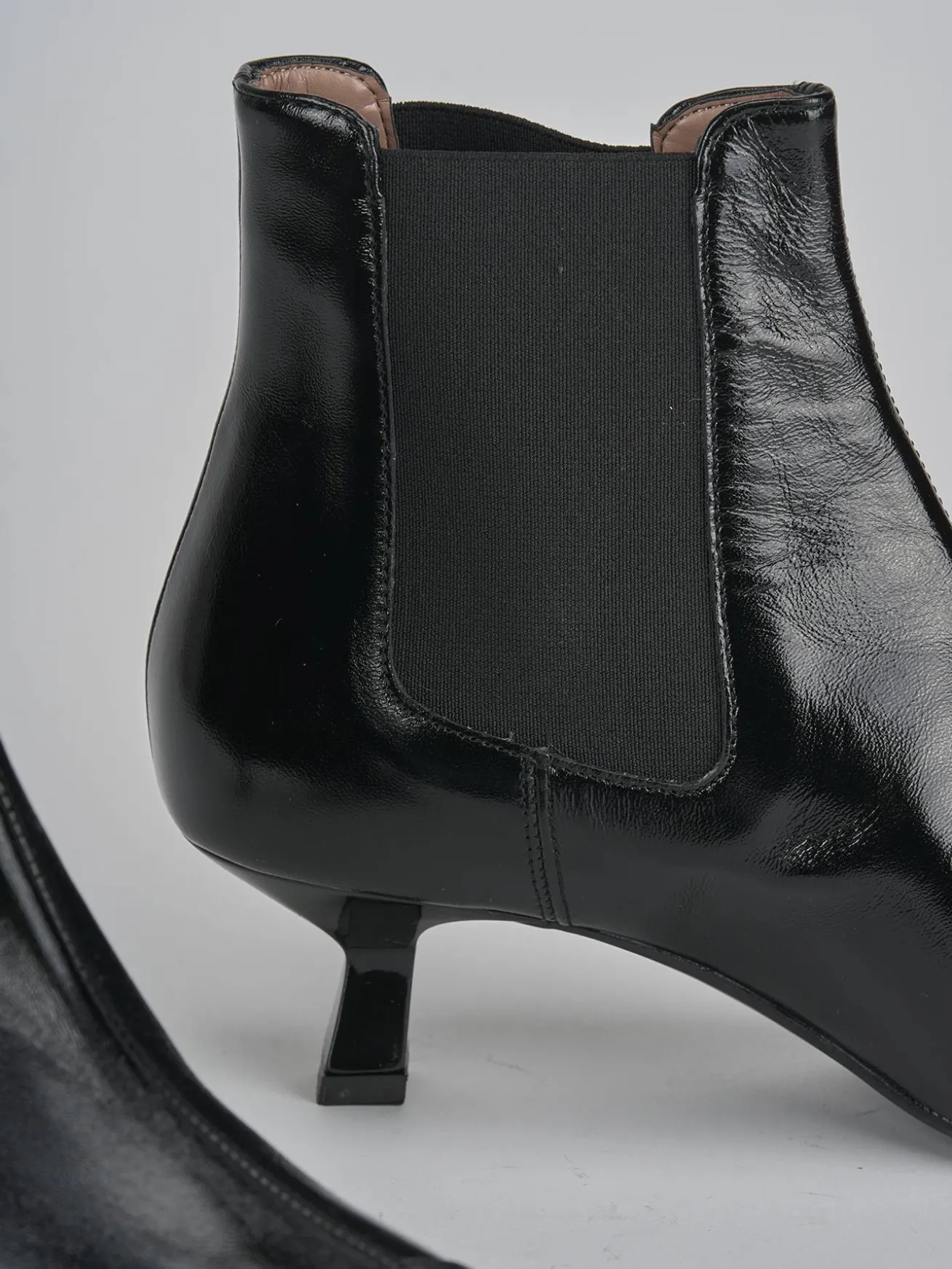 Stivaletti tacco 5cm vernice nero