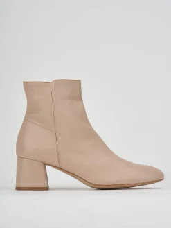 Stivaletto tacco 5 cm beige pelle