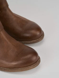 Stivaletto tacco 2 cm marrone pelle