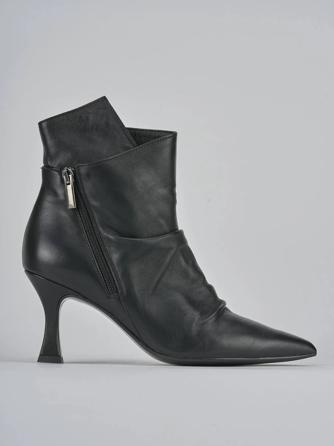 Stivaletto tacco 7 cm nero pelle