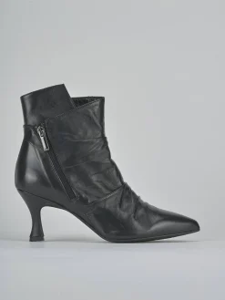 Stivaletto tacco 7 cm nero pelle