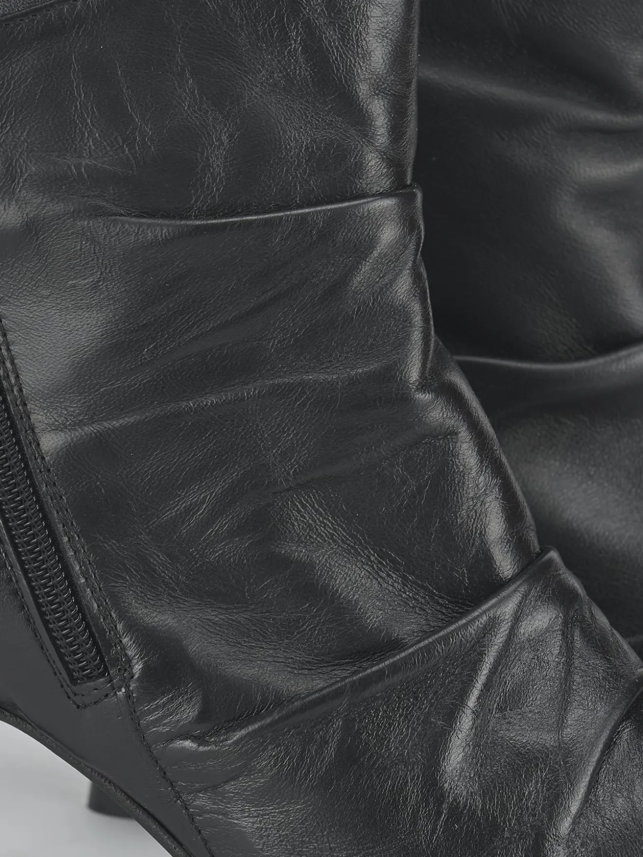 Stivaletto tacco 7 cm nero pelle