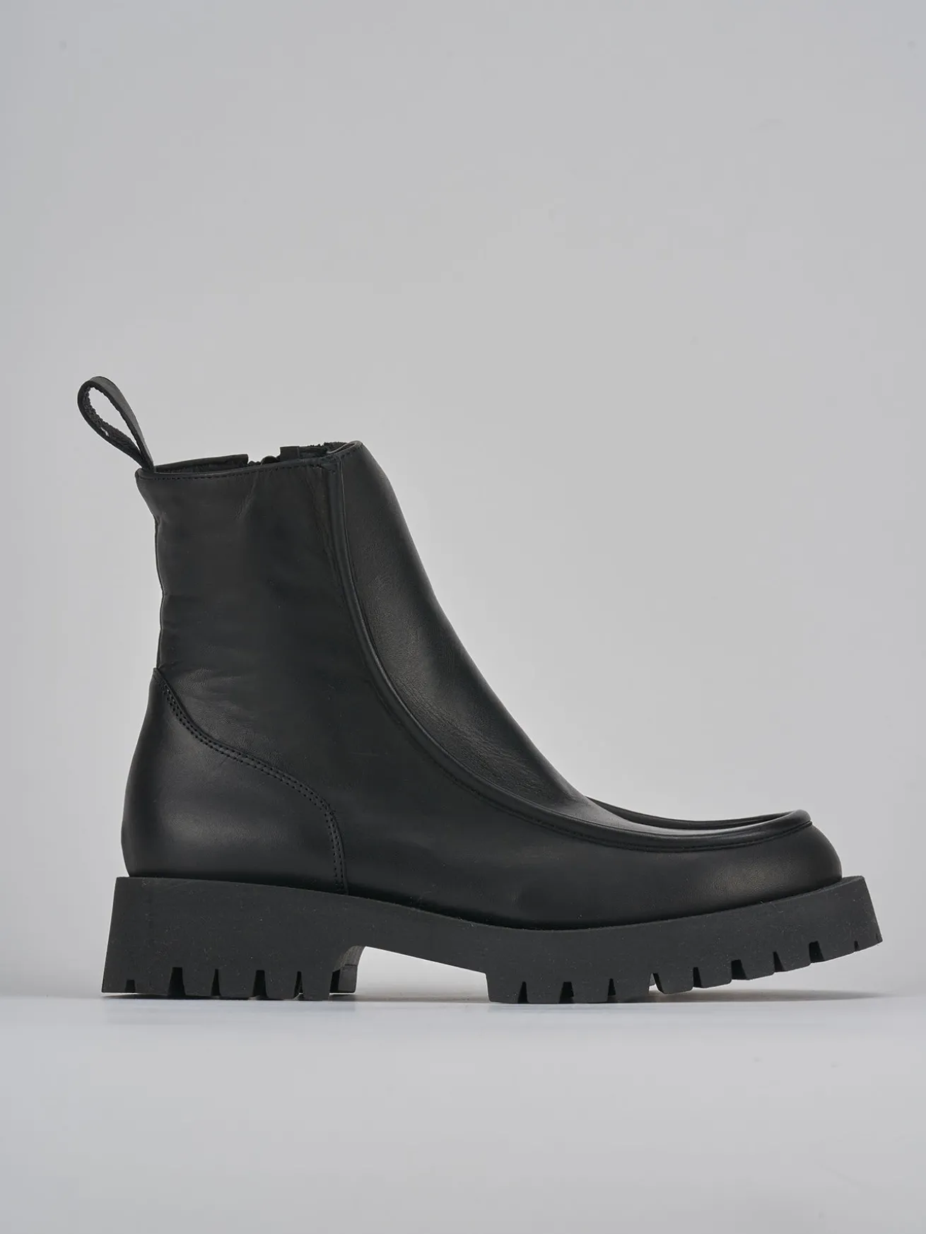 Stivaletto tacco 3 cm nero pelle