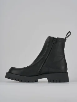 Stivaletto tacco 3 cm nero pelle