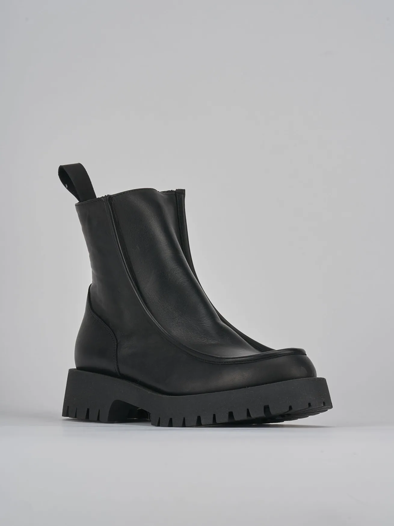 Stivaletto tacco 3 cm nero pelle