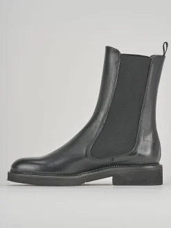 Stivaletto tacco 2 cm nero pelle