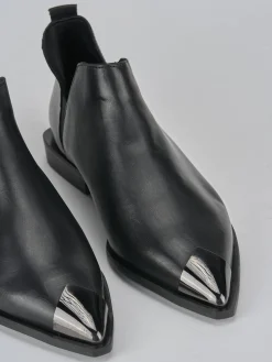 Stivaletto tacco 2 cm nero pelle