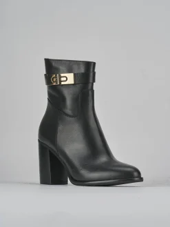 Stivaletto tacco 8 cm nero pelle