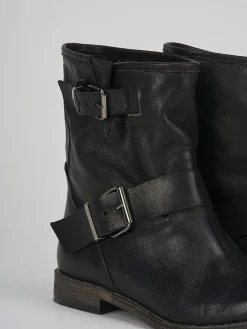 Stivaletto tacco 2 cm nero pelle