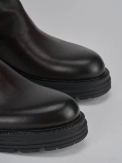 Stivaletto tacco 2 cm testa pelle